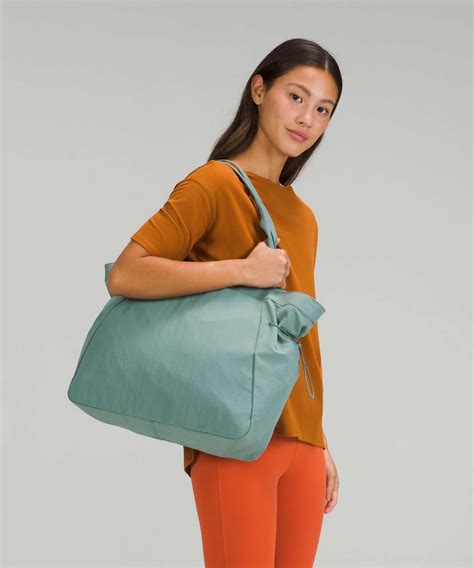 lululemon side cinch shopper bag dupe|lululemon shirt.